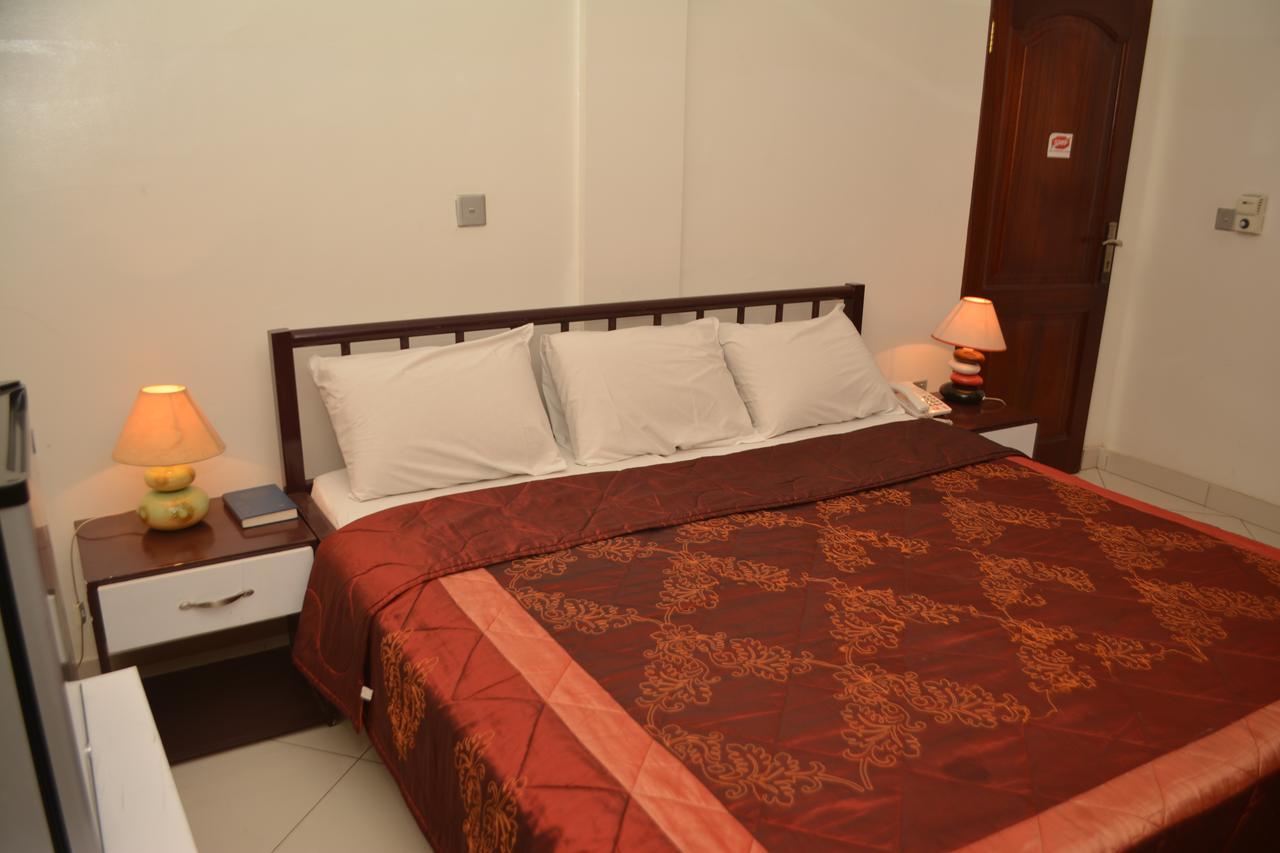 Kaysens Grande Hotel Тема Екстериор снимка