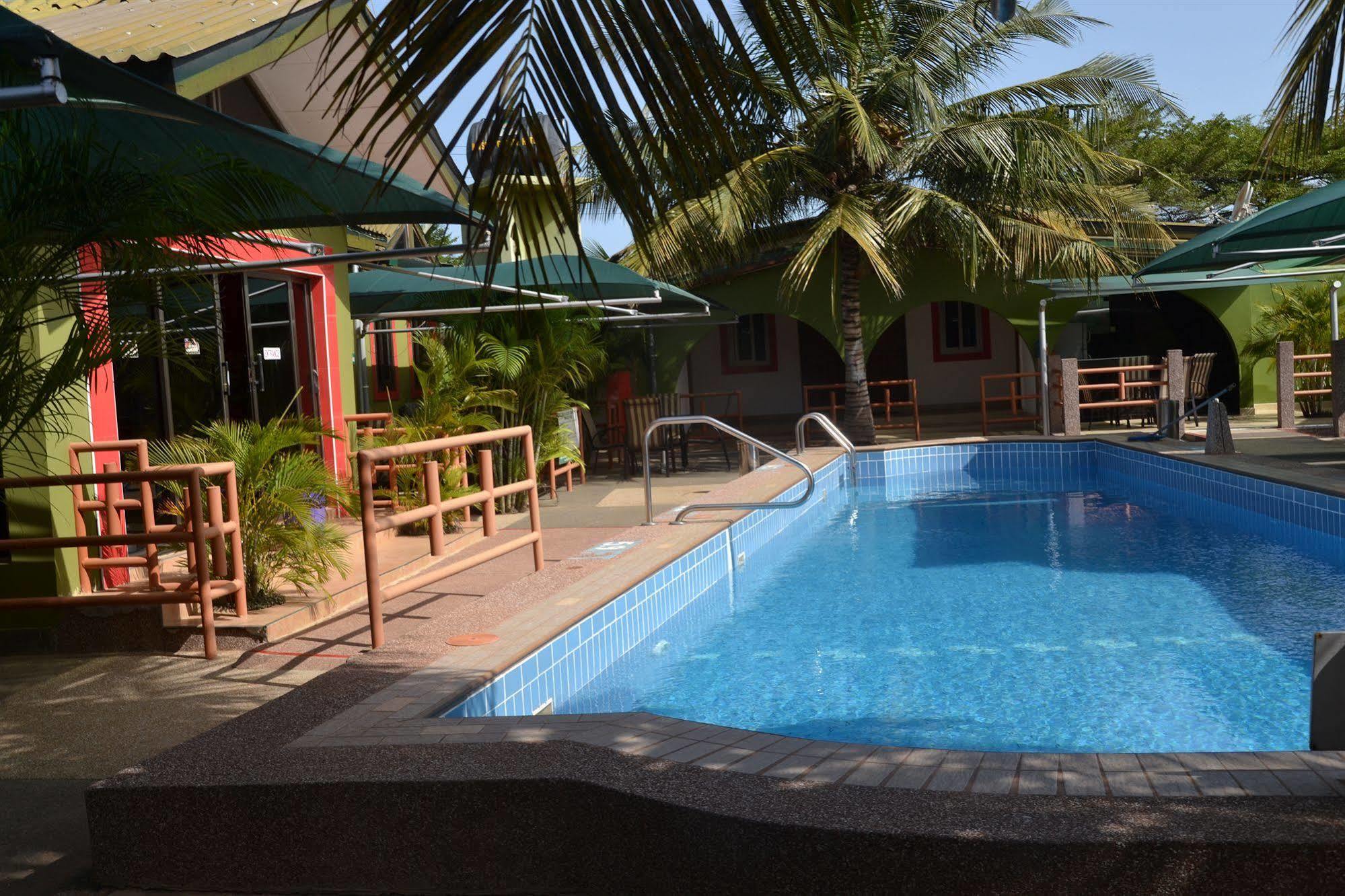 Kaysens Grande Hotel Тема Екстериор снимка